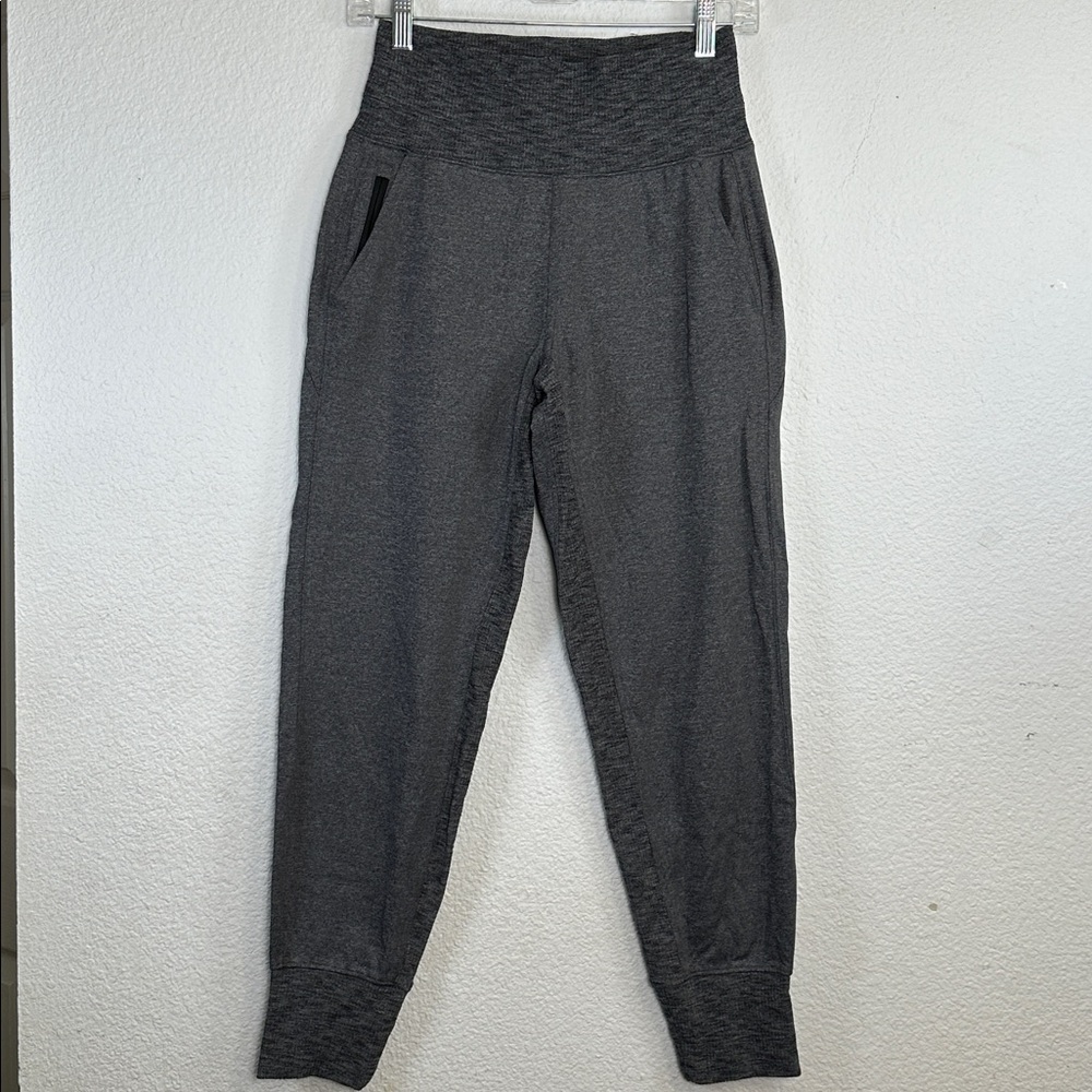 Athleta Venice Jogger Pants‎ Size XS Gray Zip Pockets Athletic Comfy Stretchy